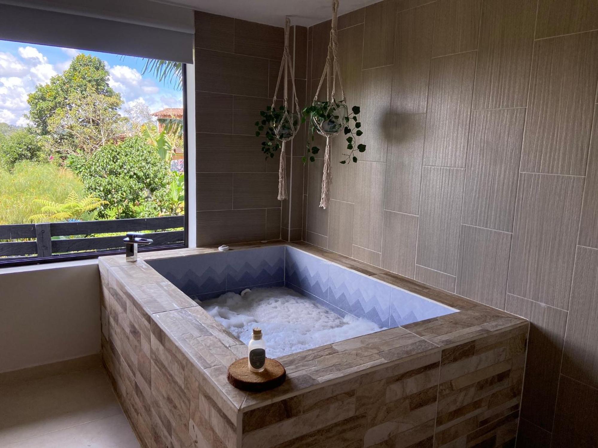 Cabanas Con Jacuzzi Y Chimenea - Casa Floral, מרינייה מראה חיצוני תמונה