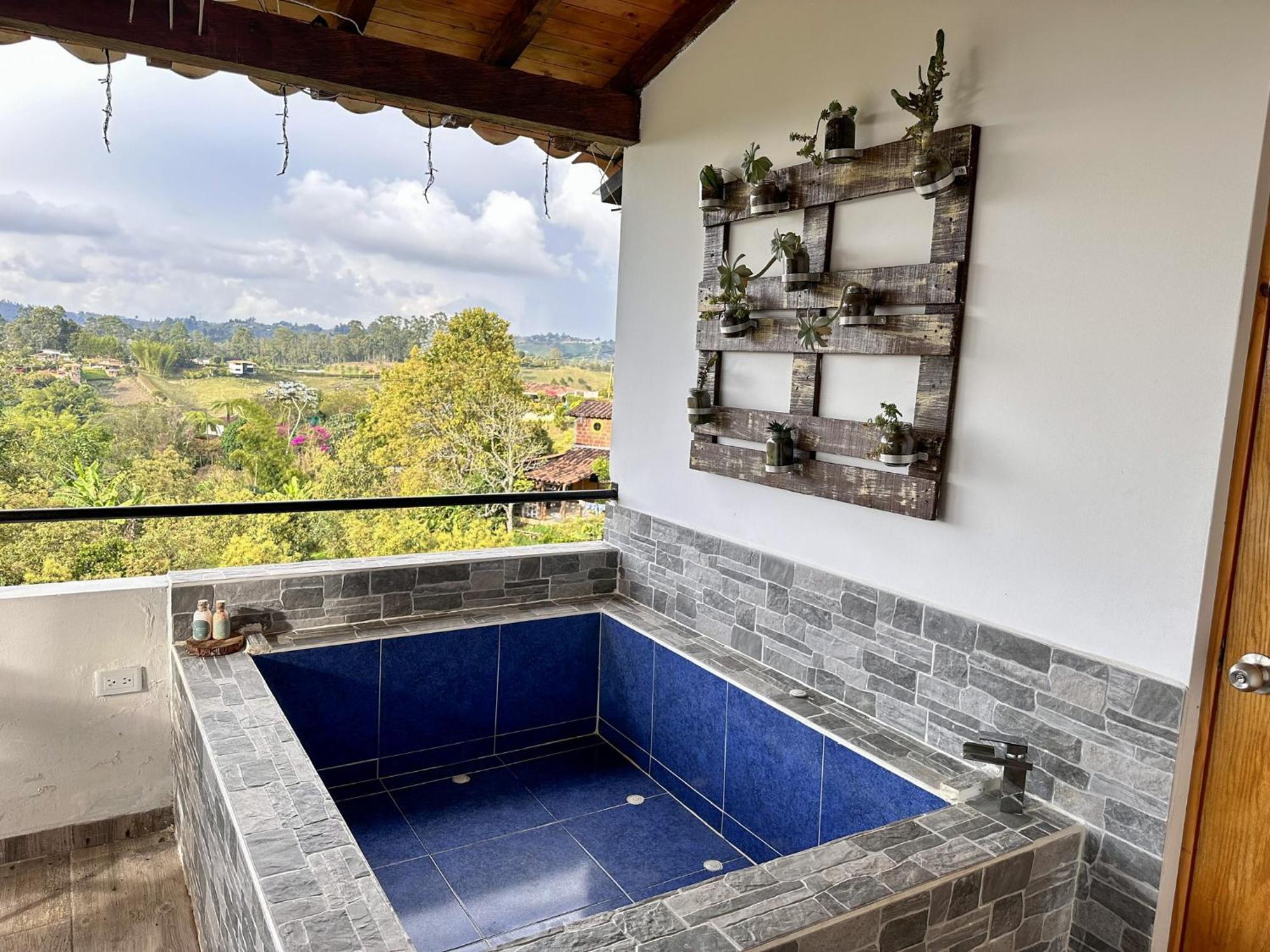 Cabanas Con Jacuzzi Y Chimenea - Casa Floral, מרינייה מראה חיצוני תמונה